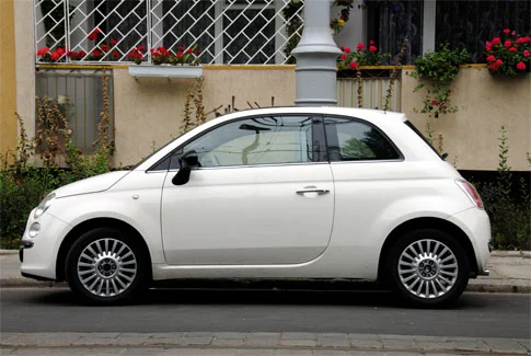fiat 500 weißer Fiat 500 – Beispiel für Gebrauchtwagenankauf Burgwedel